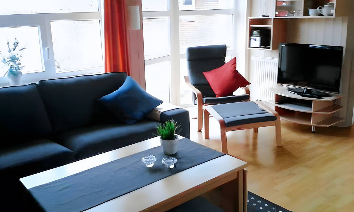 Ferienhaus 'Schneekäpchen' mit Seeblick, Wlan und Klimaanlage in Otterndorf, Cuxland