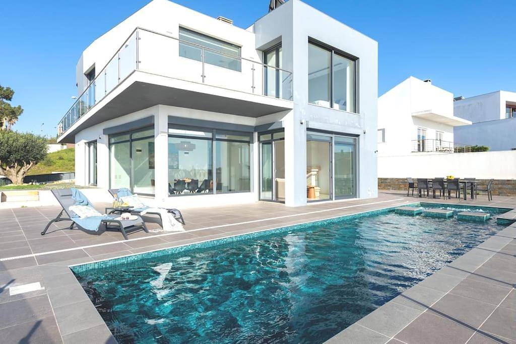 Ericeira Oceanview Villa in Ericeira, Distrito de Lisboa