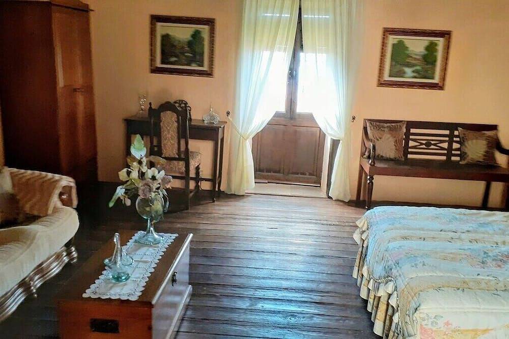 Casa La Fuente in Valle San Lorenzo, Arona