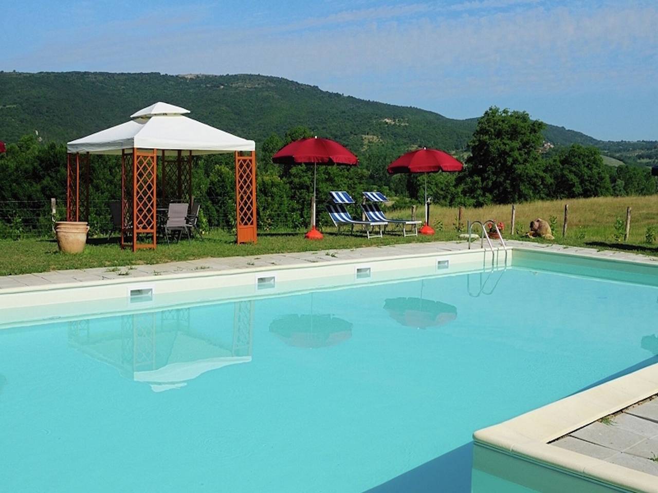 Casale vicino al Lago Trasimeno con piscina in Passignano sul Trasimeno, Lago Trasimeno