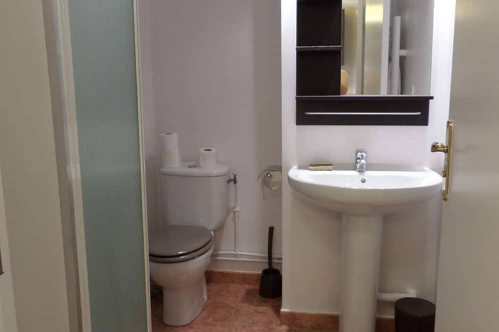 Appartement entier, Studio calme bord de marne, parking couvert, fibre in Nogent-sur-Marne, Val-de-Marne