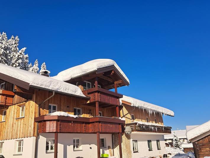 Ferienwohnung für 2 Personen, mit Pool und Balkon in Langenwang