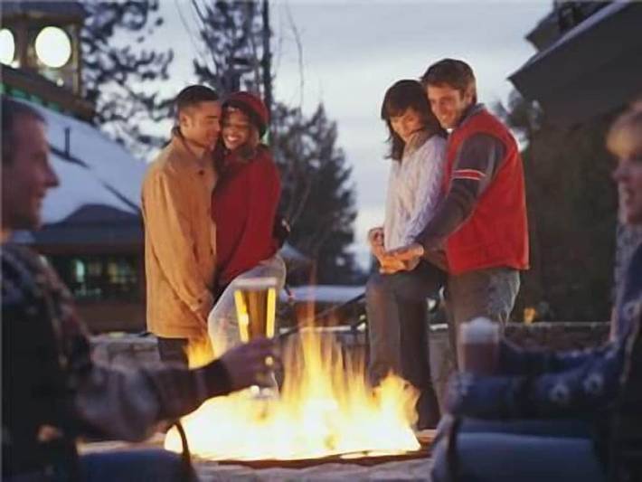 Gîte pour 4 personnes, avec piscine ainsi que sauna et jacuzzi à South Lake Tahoe - 2