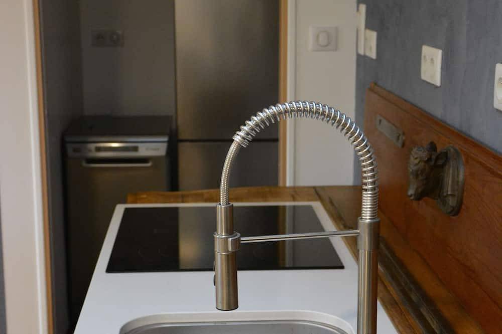 Le charme d'une dépendance au coeur d'un jardin à proximité du centre historique in Le Mans, Sarthe