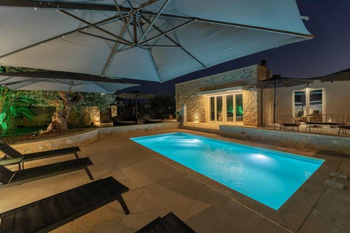 Location de vacances pour 4 personnes, avec terrasse et jardin dans Stoupa - 2