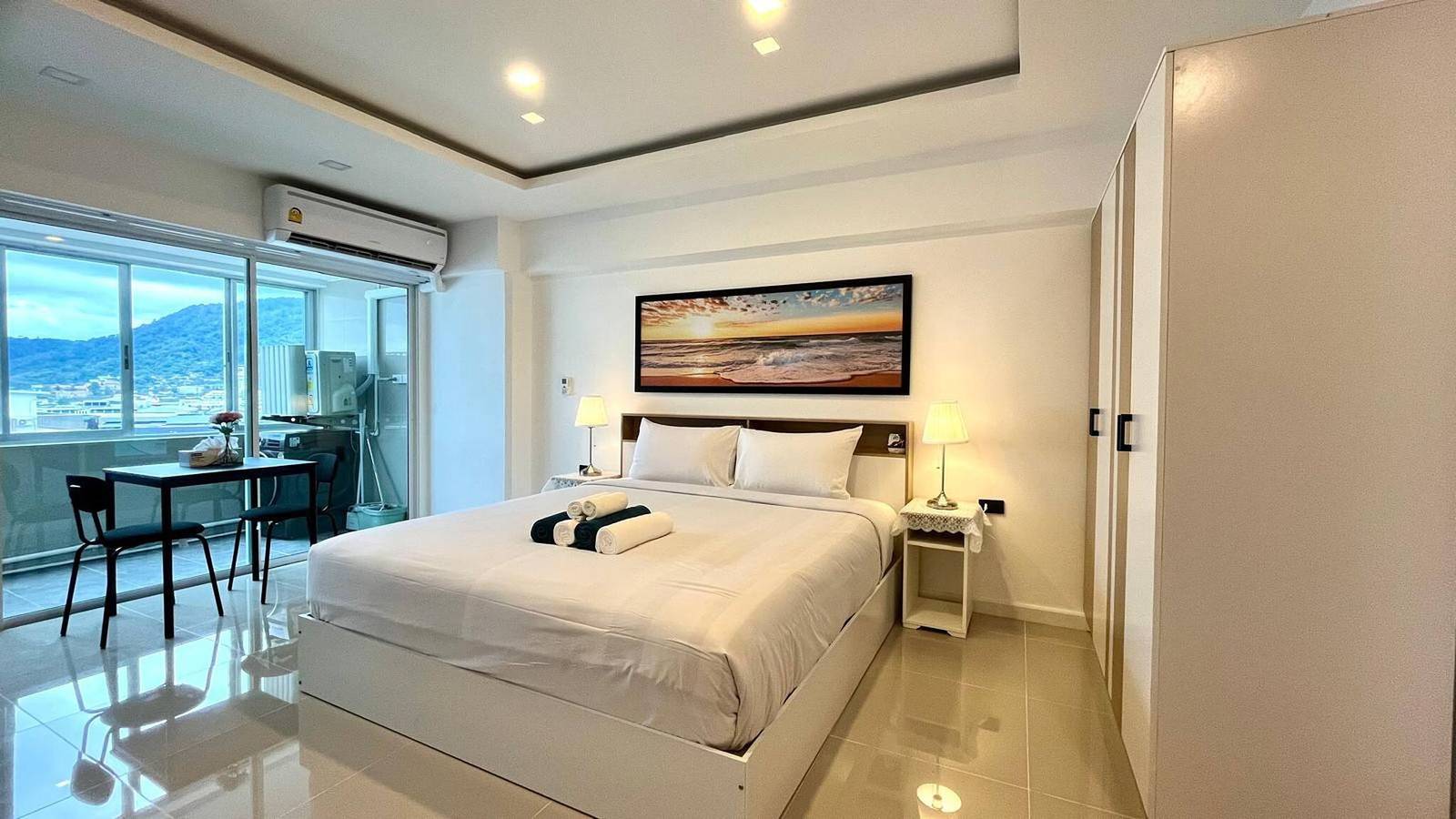 Ganze Wohnung, Studio mit teilweisem Meerblick im 11. Stock in der Nähe von Jungceylon, Bangla Street in Patong Beach, Phuket
