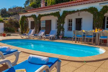 Villa for 12 Guests in Monchique, Algarve, Picture 2