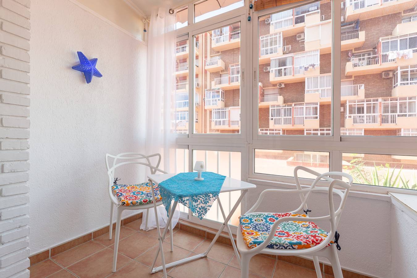 Entire studio, Studio Apartment "Agata Residencial" with Mountain View, Shared Pool & Wi-Fi in Benalmádena Costa, Benalmádena