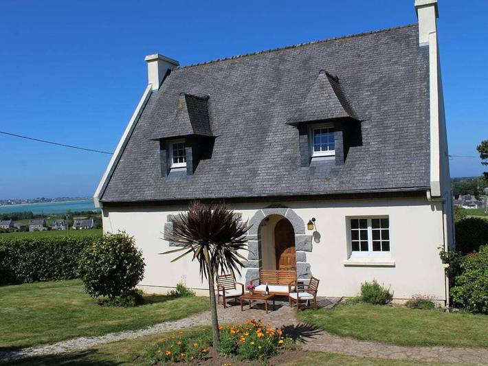 Ferienhaus für 8 Personen, mit Terrasse und Garten