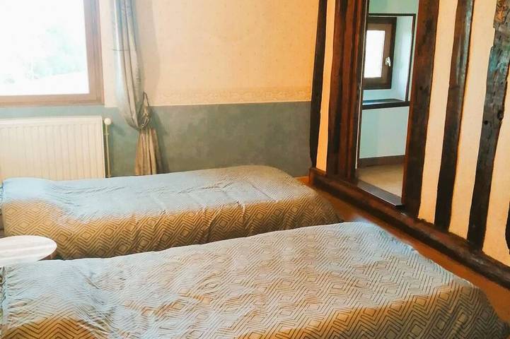 Location de vacances pour 12 personnes, avec jardin et jacuzzi à Le Mesnil-Mauger - 4