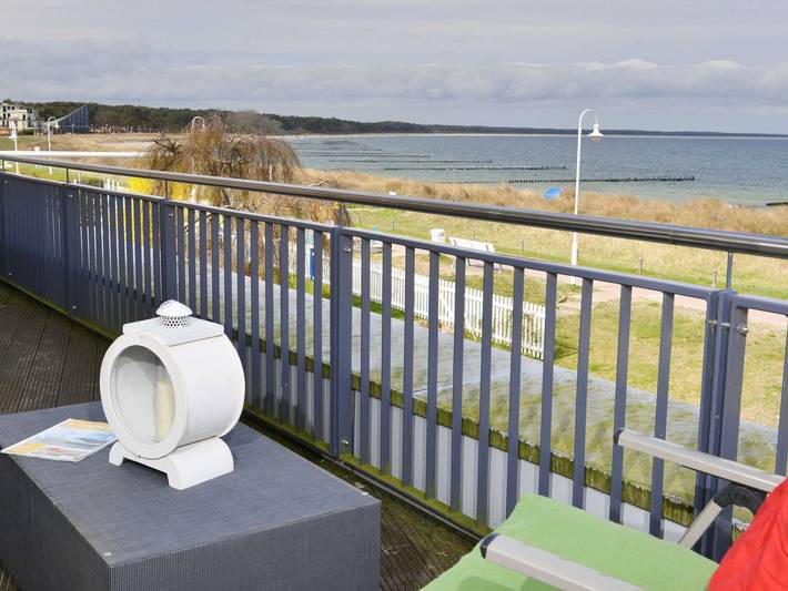 Ferienwohnung für 5 Personen, mit Balkon und Terrasse sowie Ausblick in Glowe