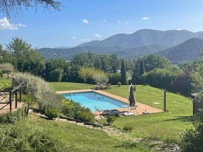Ferienhaus für 10 Personen, mit Balkon und Terrasse sowie Garten und Pool in Terni