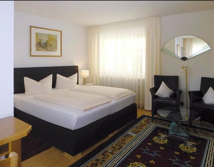 Hotel für 2 Personen, mit Balkon und Terrasse sowie Garten und Ausblick in Bad Krozingen