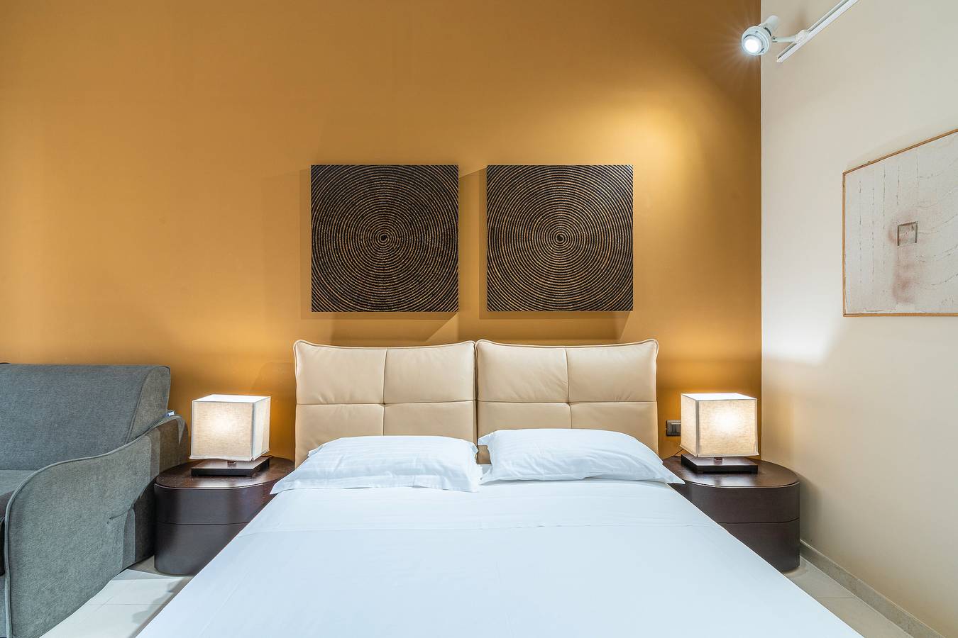 Habitación 'Nick Mason - Cuádruple Superior' con jardín compartido, Wi-Fi y aire acondicionado in Marzamemi, Pachino