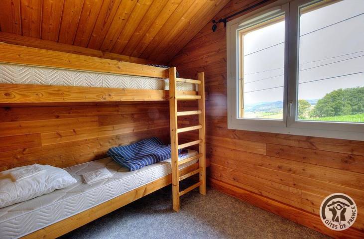 Location de vacances pour 6 personnes, avec jardin et vue dans Deux-Grosnes - 3