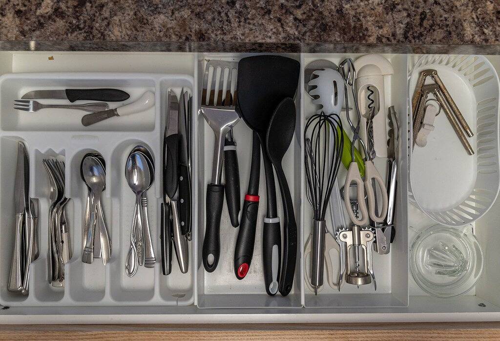 Ganze Wohnung, Bonfire of the Manatees - Erdgeschoss Spa�� direkt am Strand! in Lincoln City, Devils Lake (OR)