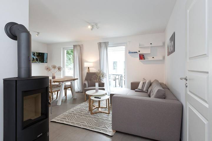 Ferienwohnung für 4 Personen, mit Sauna und Terrasse an der Müritz - 2