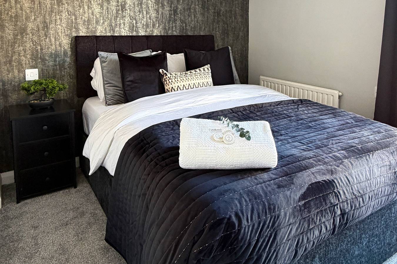 Central Hull, 3Br Contractors & Street Parking in Kingston-upon-Hull, Yorkshire and the Humber