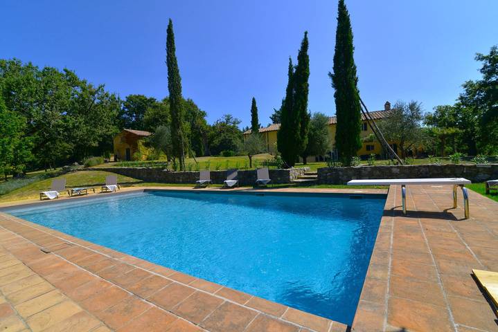 Casa vacanza per 10 persone, con giardino in San Casciano dei Bagni