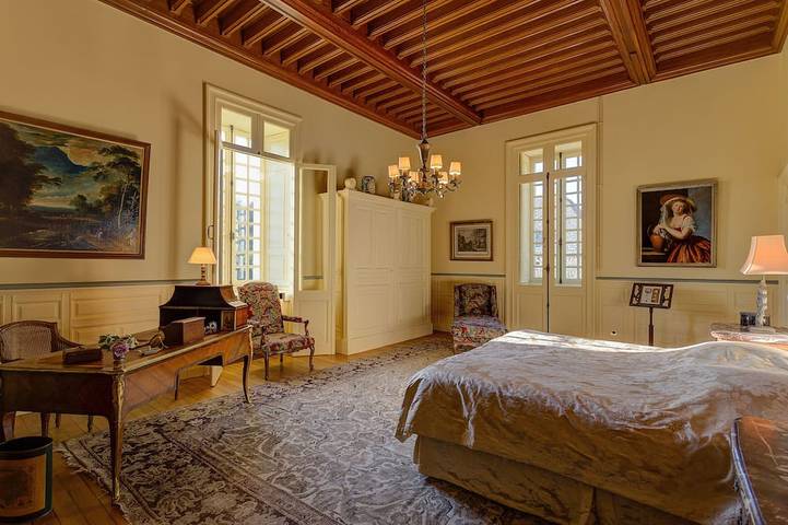 Château de Tocqueville, Tour Privée dans un Château Historique avec conciergerie in Tocqueville, Région de Cherbourg