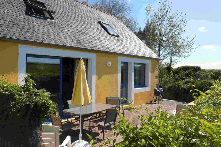 Location de vacances pour 5 personnes, avec terrasse et jardin à Saint-Pol-de-Léon