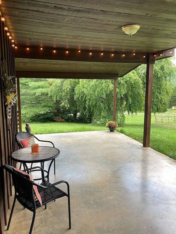 Neu renoviertes gemütliches Cottage mit herrlichem Blick auf die Berge! in Blount County