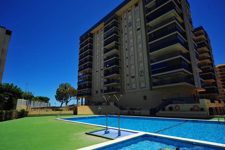 Gîte pour 6 personnes, avec terrasse, adapté aux familles à Benicasim - 4