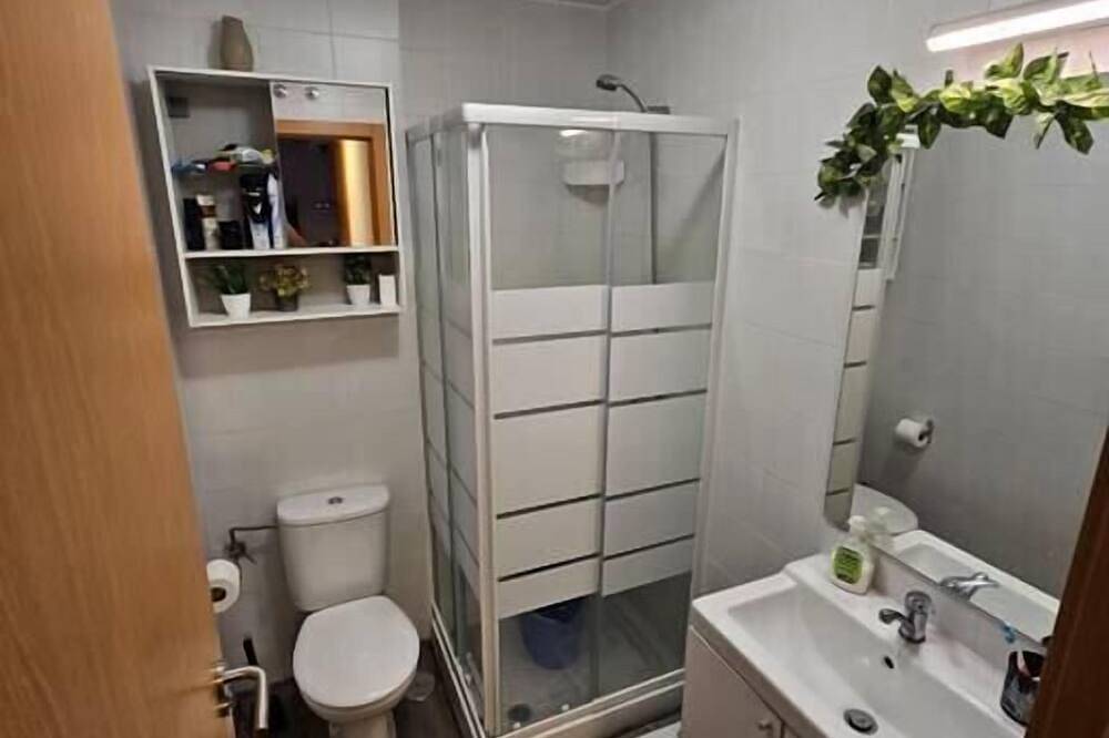 Apartamento entero, Cómodo apartamento en Tres Cantos by bebalmy in Tres Cantos, Provincia de Madrid