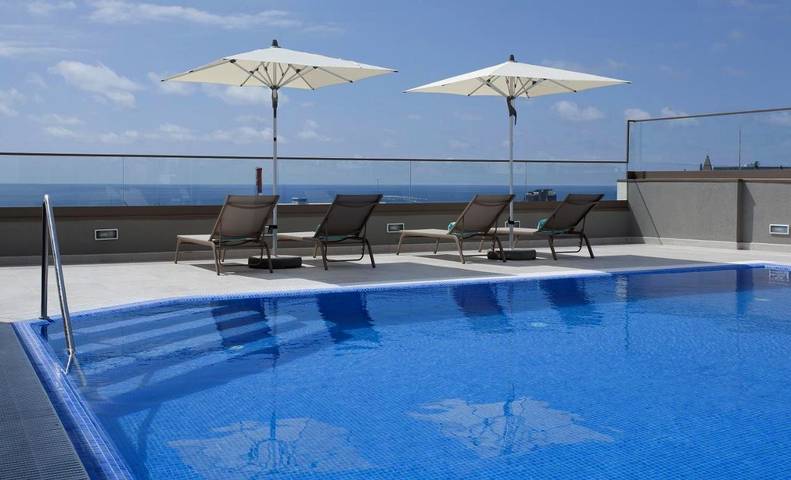 Hotel para 2 pessoas, com piscina e terraço e ainda vista em Madeira