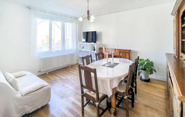 Appartement confortable à Vendôme avec WiFi, TV et parking in Vendôme, Vallée de la Loire