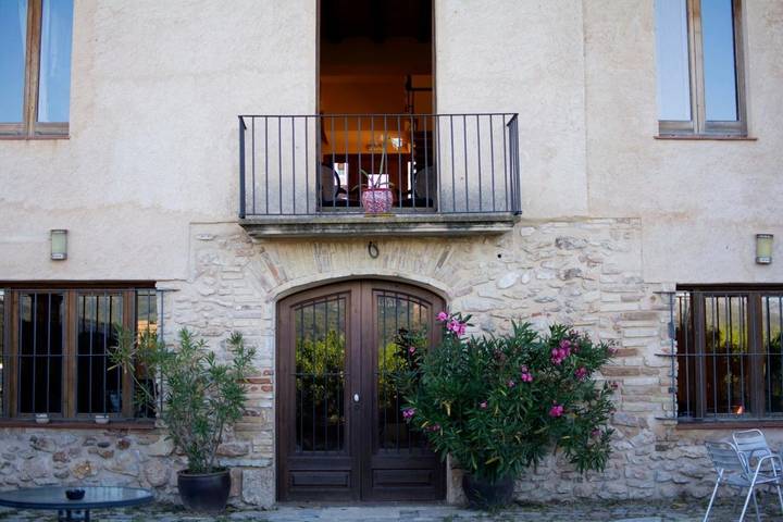 Casa rural para 3 personas, con piscina además de jardín y vistas en Cataluña - 2