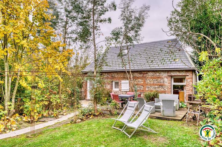 Gîte pour 2 personnes, avec jardin et vue sur le lac