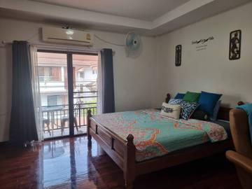 Gîte pour 2 personnes, avec balcon/terrasse à Chiang Mai