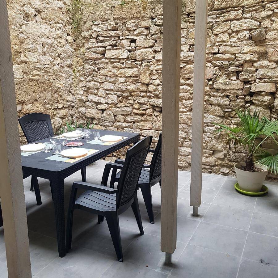 Appartement entier, Appart 40m2 indépendant, confortable avec terasse in Lunel, Côte méditerranéenne (France)