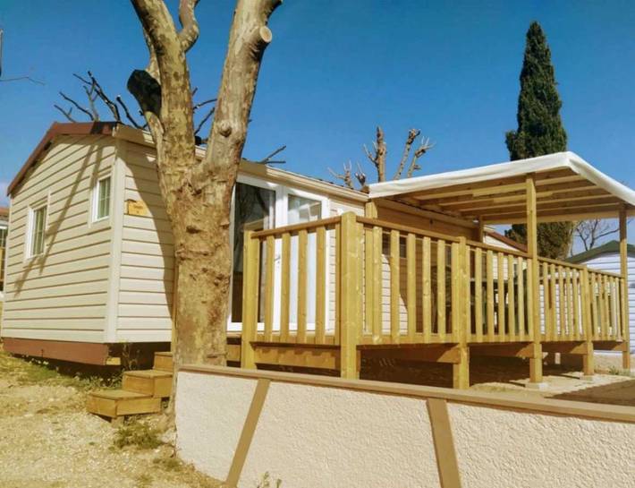 Camping pour 4 personnes, avec bassin pour enfant à La Seyne-sur-Mer