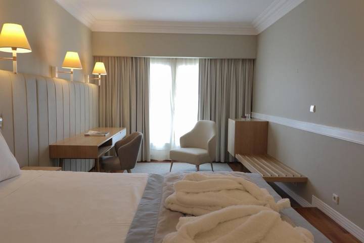 Hôtel pour 2 personnes, avec piscine ainsi que jardin et vue à Esposende - 4