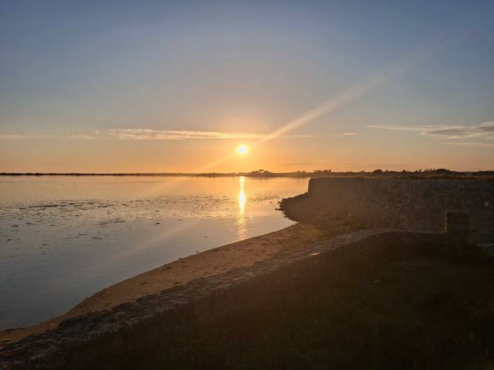 Maison de vacances pour 5 personnes, avec jardin, adapté aux familles à Plouhinec (Morbihan)