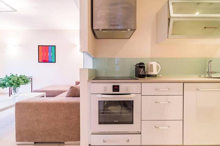 Apartamento para 2 personas, con balcón en Tel Aviv