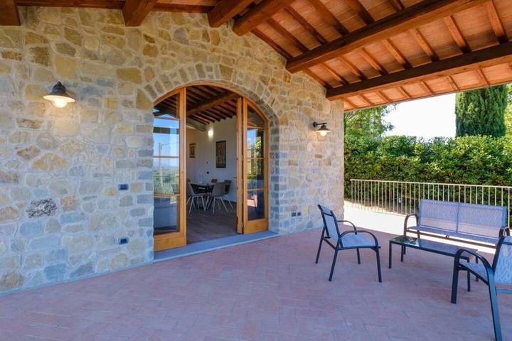 Villa pour 6 personnes, avec piscine ainsi que jardin et vue à Vinci - 3