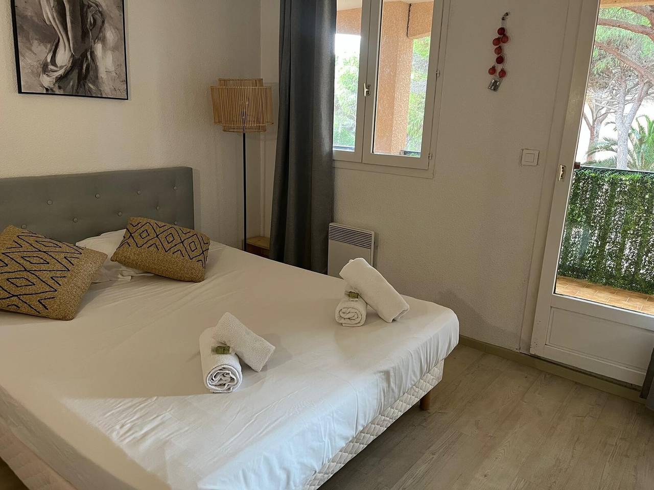 Apartamento entero, Apartamento 'Valescure 2 Pièces Saint Raphael' con wifi in Saint-Raphaël (Var), Costa mediterránea (Francia)