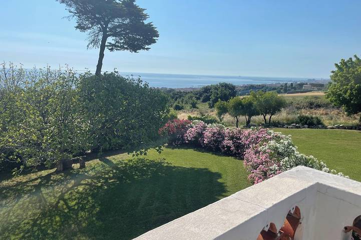 Ferienhaus für 9 Personen, mit Balkon und Garten in Civitanova Marche
