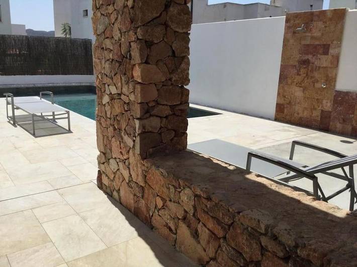 Location de vacances pour 6 personnes, avec piscine et jardin dans El Campillo De Rodalquilar - 3