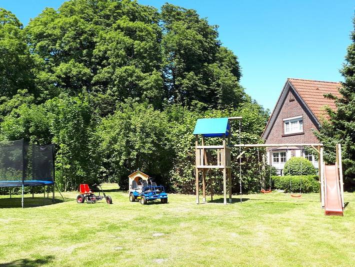 Ferienhaus für 6 Personen, mit Terrasse und Garten in Minsen - 4
