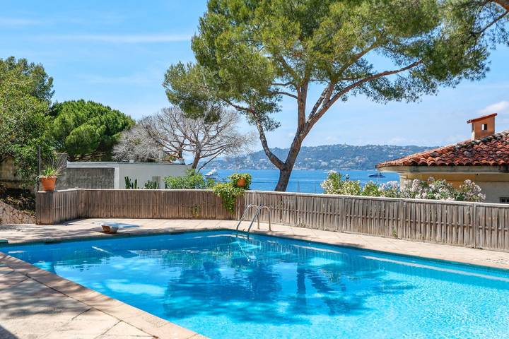 Maison de vacances pour 12 personnes, avec piscine ainsi que vue sur l’océan et jardin