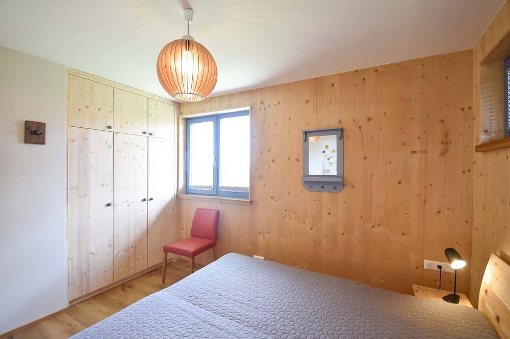 Großzügiges Bio-Holzferienhaus in Ostseenähe + zugleich idyllisch ruhig gelegen. in Damshagen, Nordwestmecklenburg (Wismar und Umgebung)