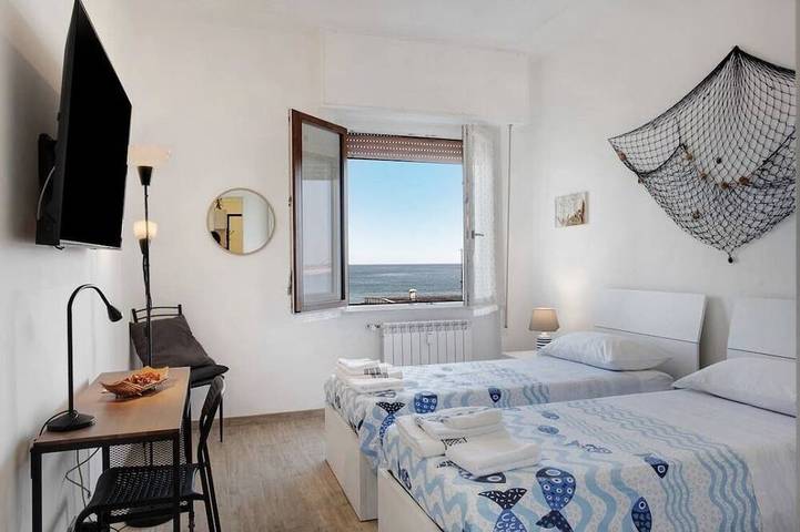 Ferienwohnung für 4 Personen, mit Whirlpool und Balkon, mit Haustier in Savona