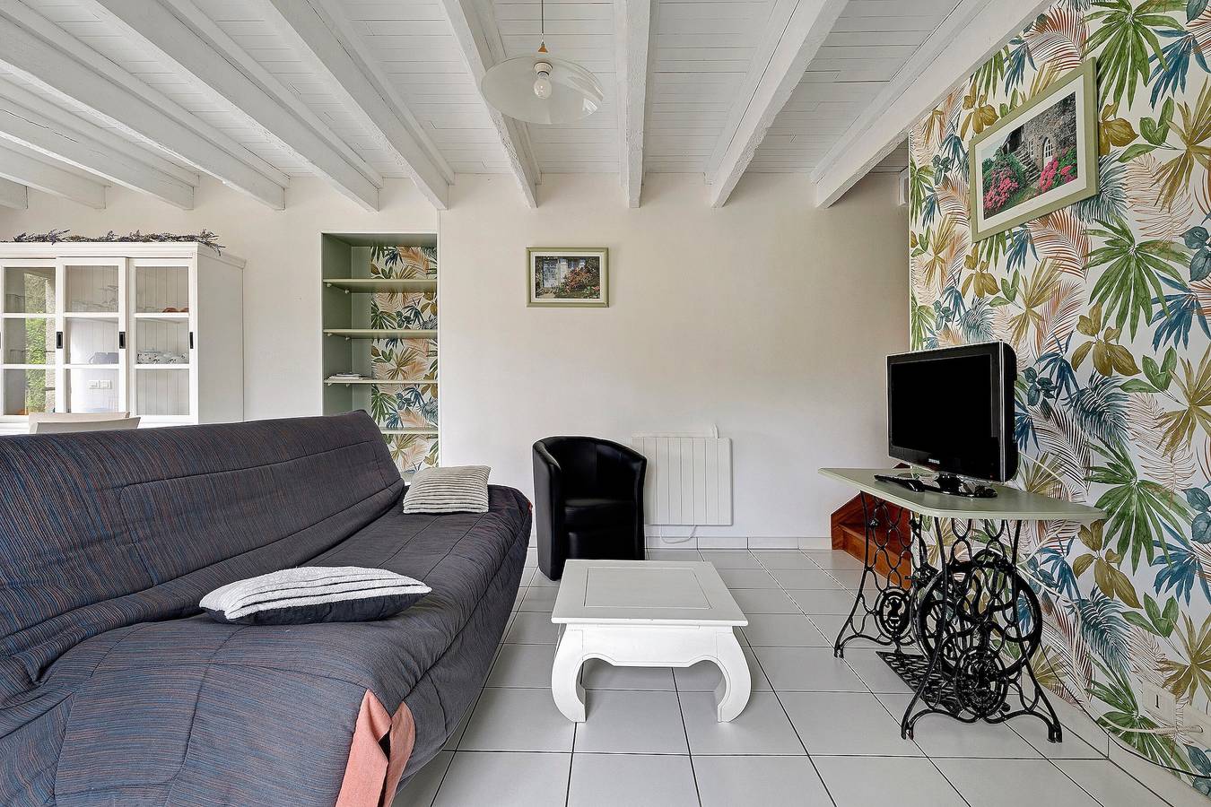 Casa de vacaciones «Gîte Hirondelle» con terraza privada, jardín privado y Wi-Fi in Lanvallay, Región de Dinan