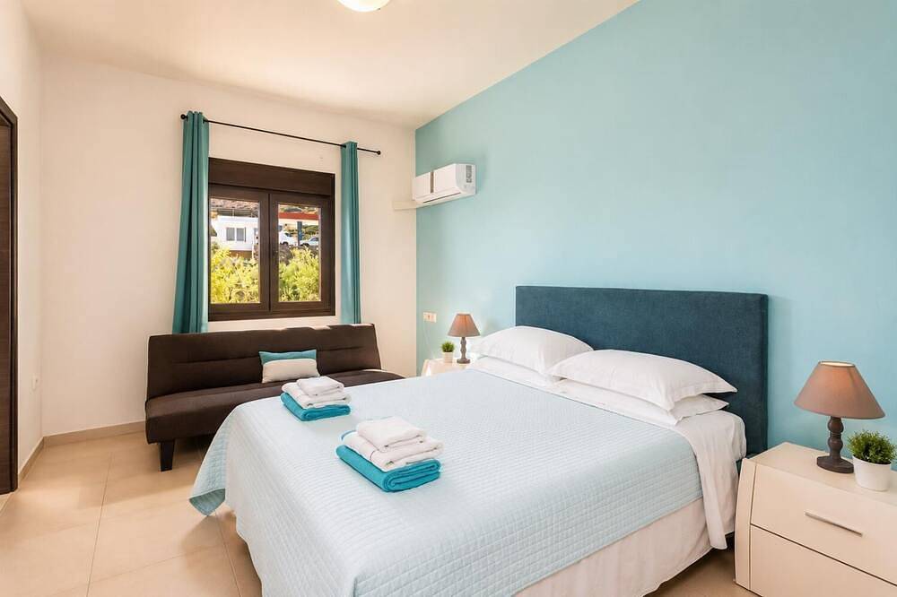 Villa Panorama - Fünf Schlafzimmer Villa, Schläft 12 in Elounda, Lasithi