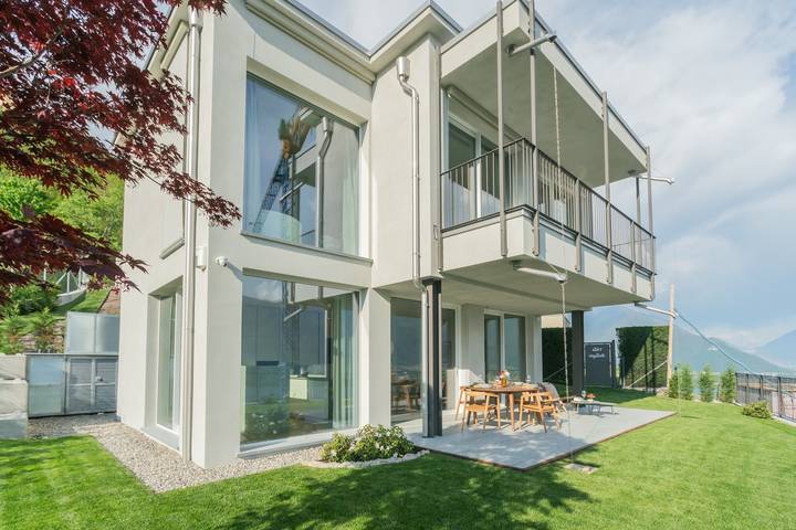 Location de vacances pour 4 personnes, avec jardin ainsi que balcon et jacuzzi à Vercana - 2