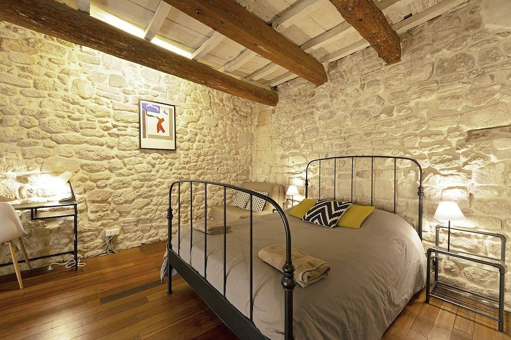 Ganze Wohnung, Neu! Charmante Wohnung im historischen Zentrum von Uzès in Uzès, Nimes und Umgebung